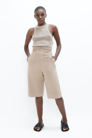 Florence FLR - Knee Pants - Sand