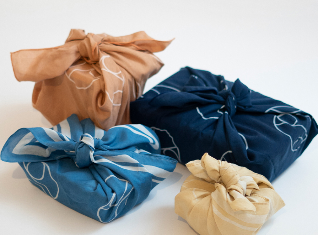 Reusable Wrapper with 1 People's Scarves